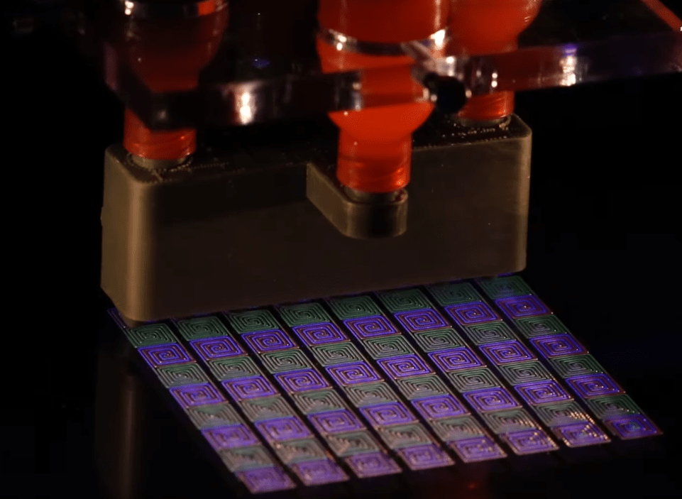 3D-печать теперь цветная и очень быстрая