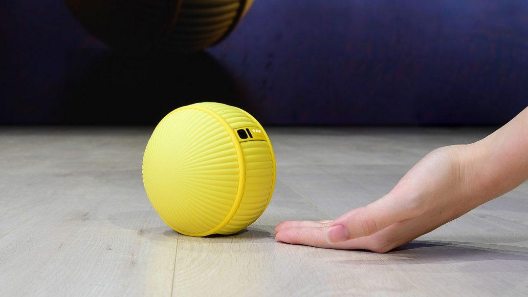 Samsung показал умного помощника для дома