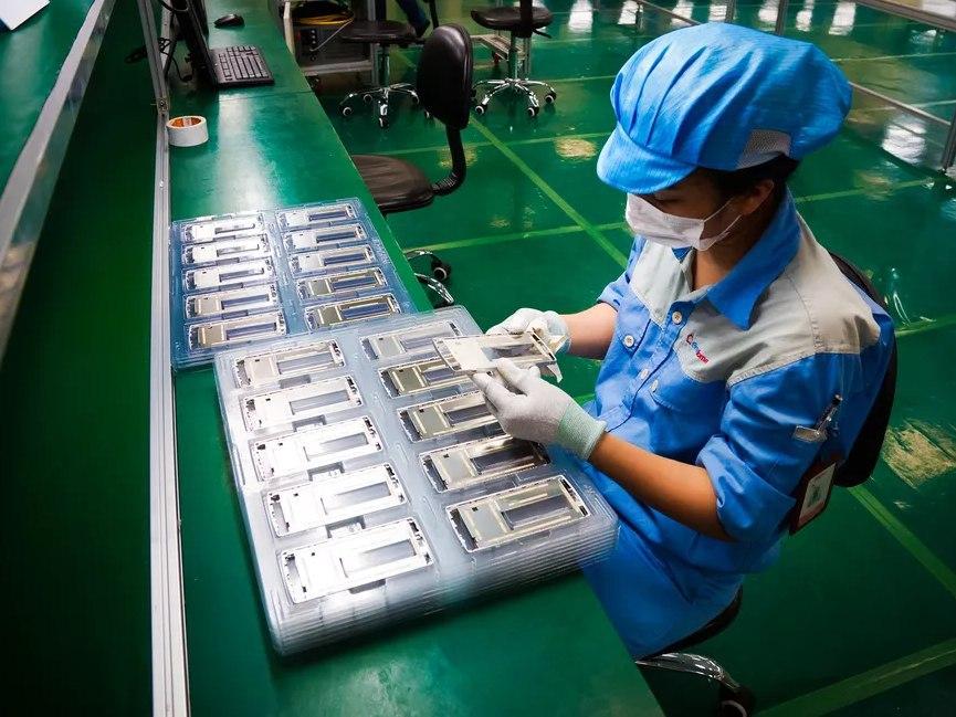 Китайцы скопировали российские госсмартфоны и продавали их на Али