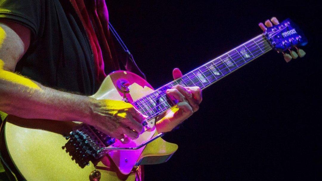 Два программиста решили взломать систему авторских прав на музыку