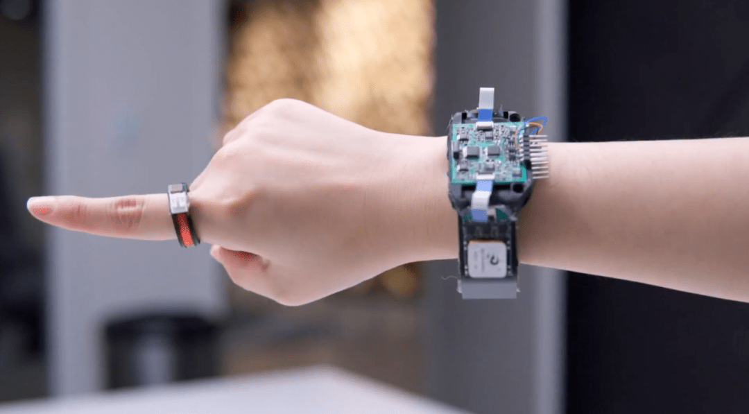 Смарт-кольцо подъехало