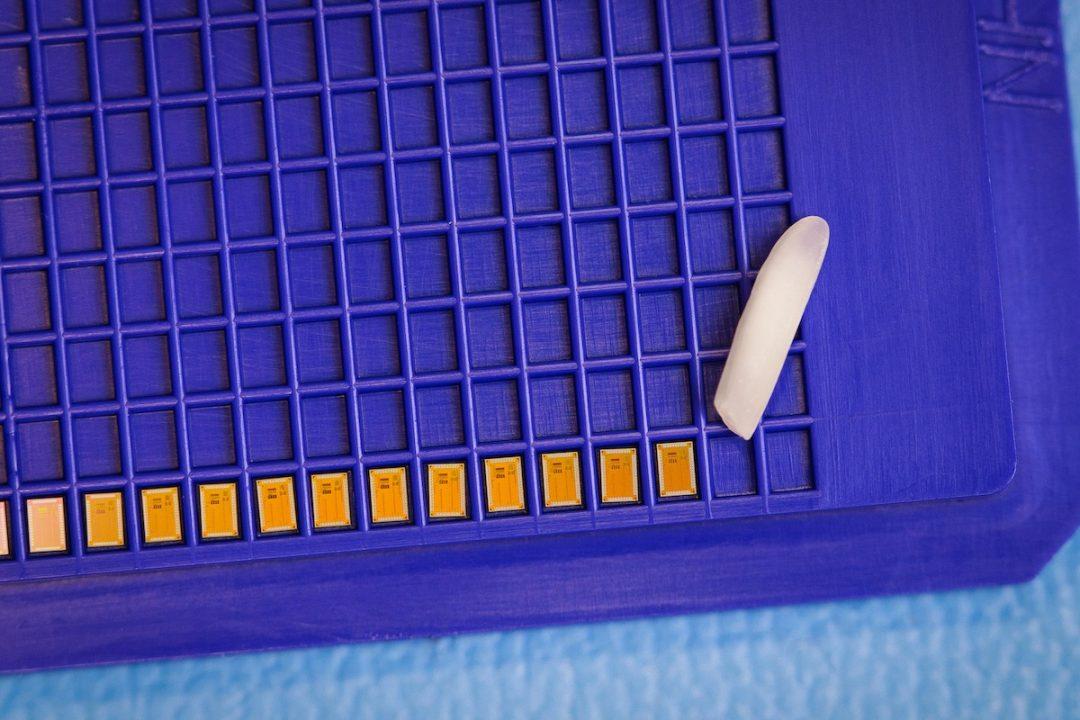 Изобрели: крошечный чип использует в 5000 раз меньше энергии, чем вайфай