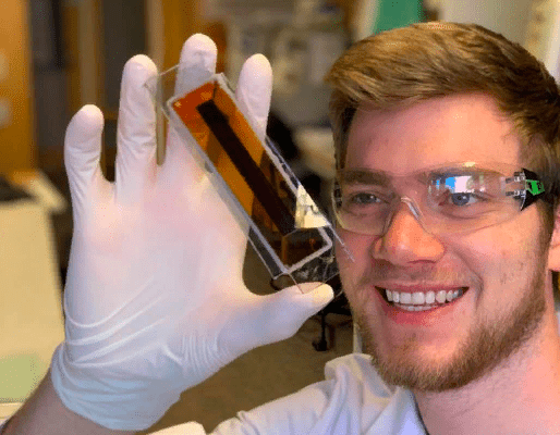 Изобрели: солнечные батареи, которые собирают свет от комнатных ламп