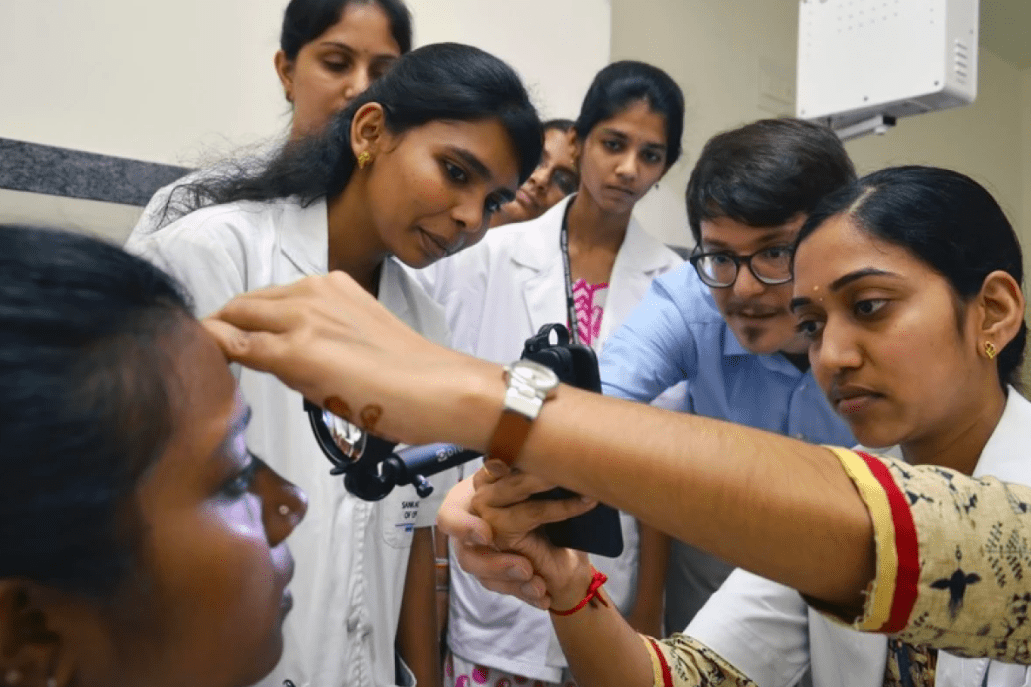 Придумали, как проверять зрение с помощью смартфона