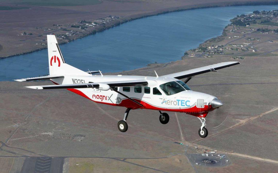 Посмотрите, как летает самый большой электросамолёт