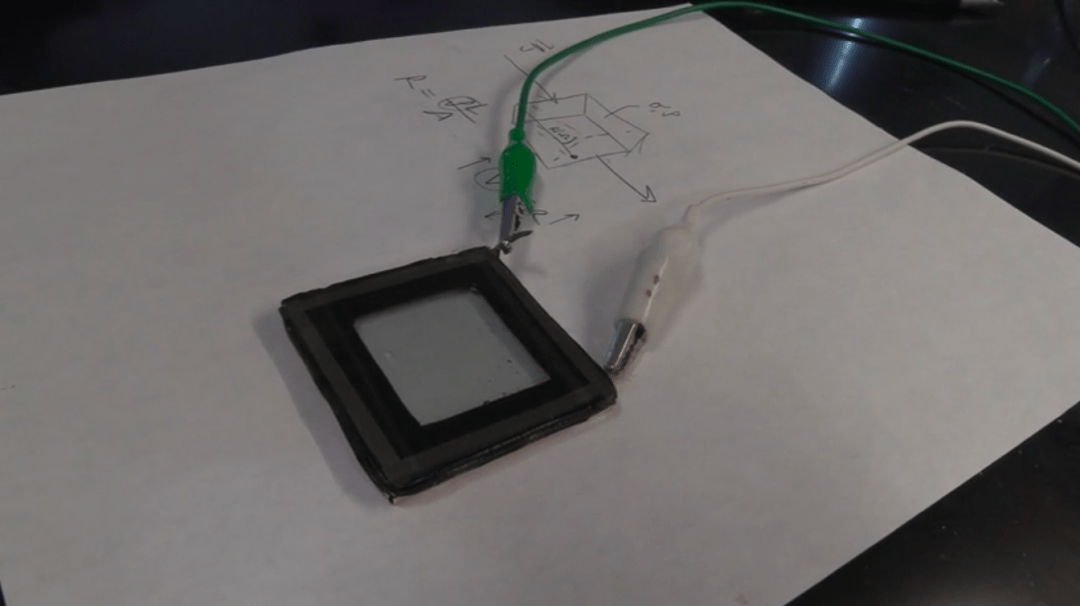 Изобрели: умную тонировку окон, которую нельзя отклеить