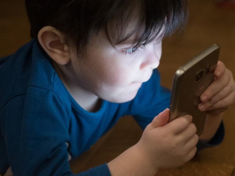 Мозилла разберётся, откуда ютуб берёт странные рекомендации