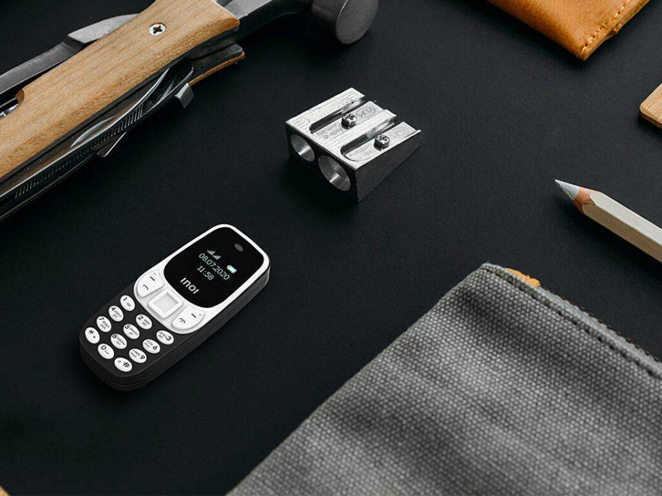 Дешёвый и очень маленький российский телефон