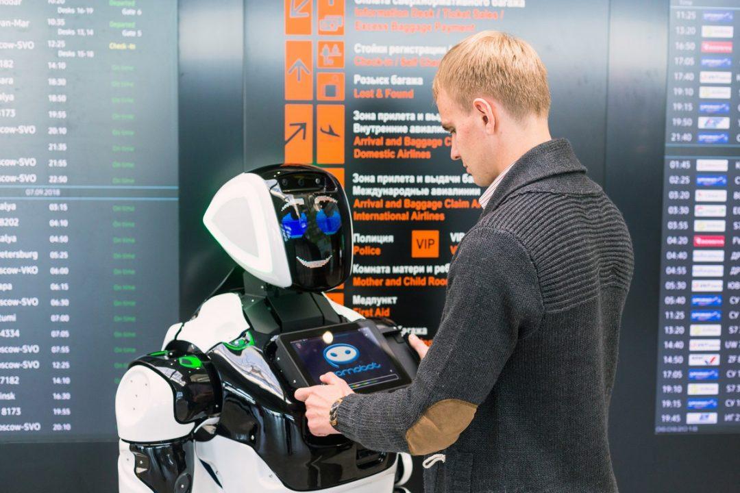 Роботам сделали уши