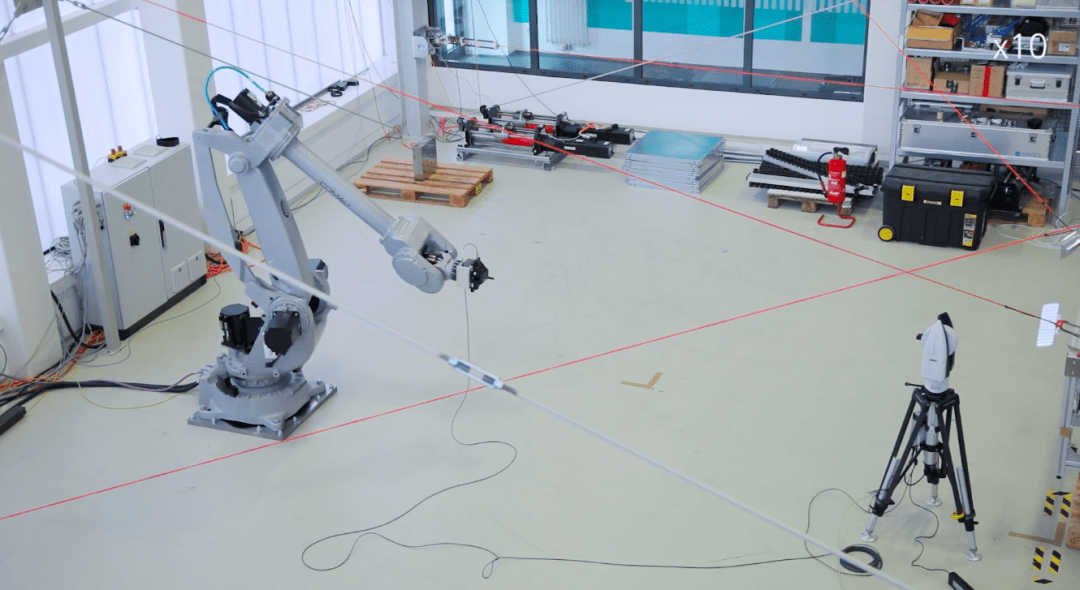 Посмотрите: роботов учат точности