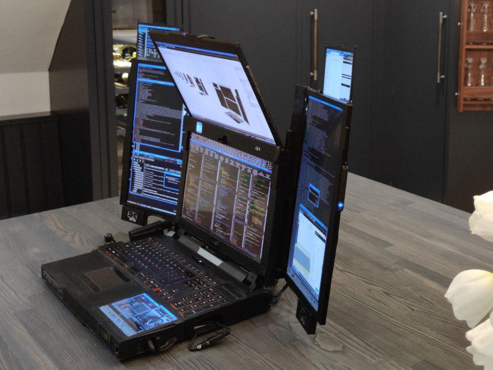 Посмотрите: семиэкранный ноутбук