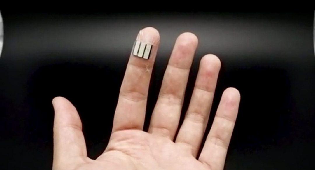 Сделали пластырь-подзарядку на палец