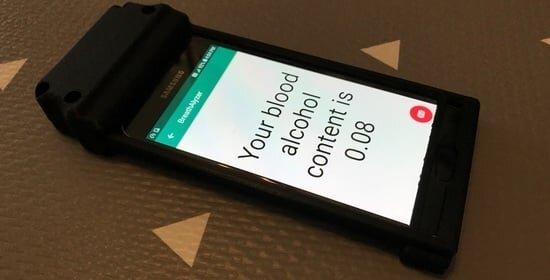 Придумали, как превратить смартфон или умные часы в алкотестер