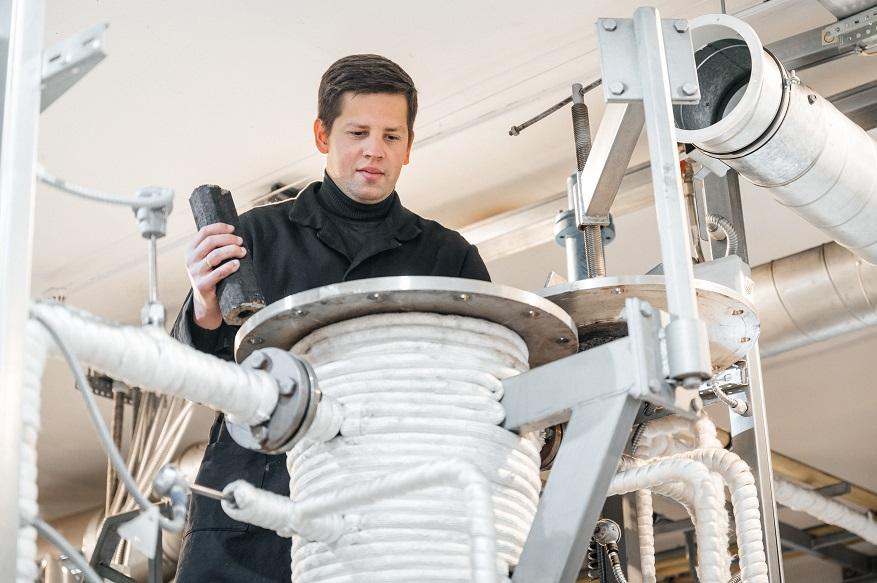 В России научились получать три полезных продукта из твёрдых отходов