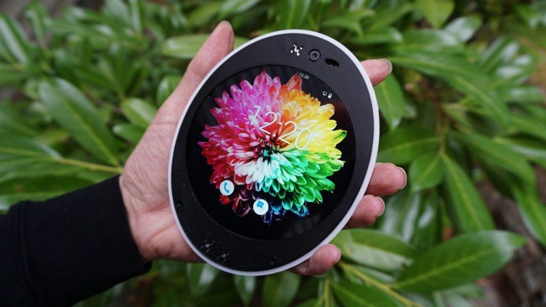 Сделали круглый андроид-смартфон