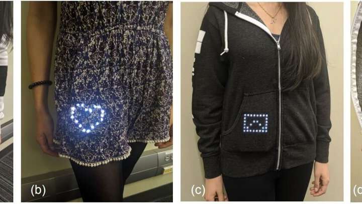 Разработали дисплей, который отображает информацию через ткань