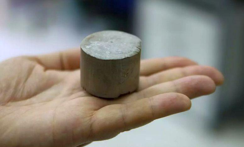 В России создали аэрогель для ликвидации нефтеразливов