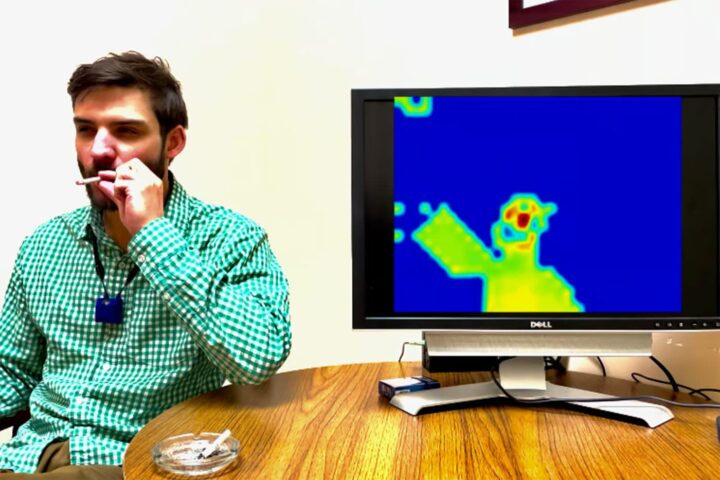 Сделали подвеску, которая поможет бросить курить, сохранив конфиденциальность