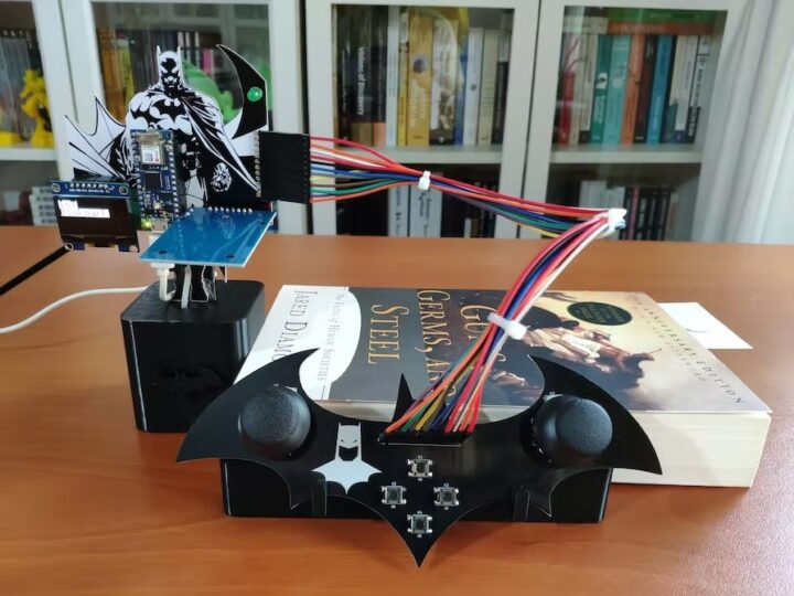 Технодурка: IoT-устройство для записи оценок и заметок к книгам и комиксам