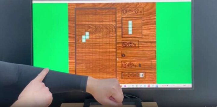 Создали тканевый рукав с функцией гибкой клавиатуры, трекпада и сенсорной панели