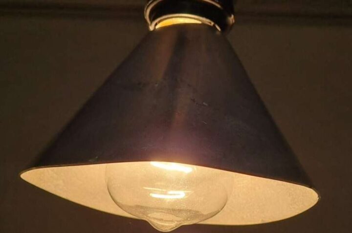 Изобрели умное покрытие, которое превращает абажур в очиститель воздуха в комнате